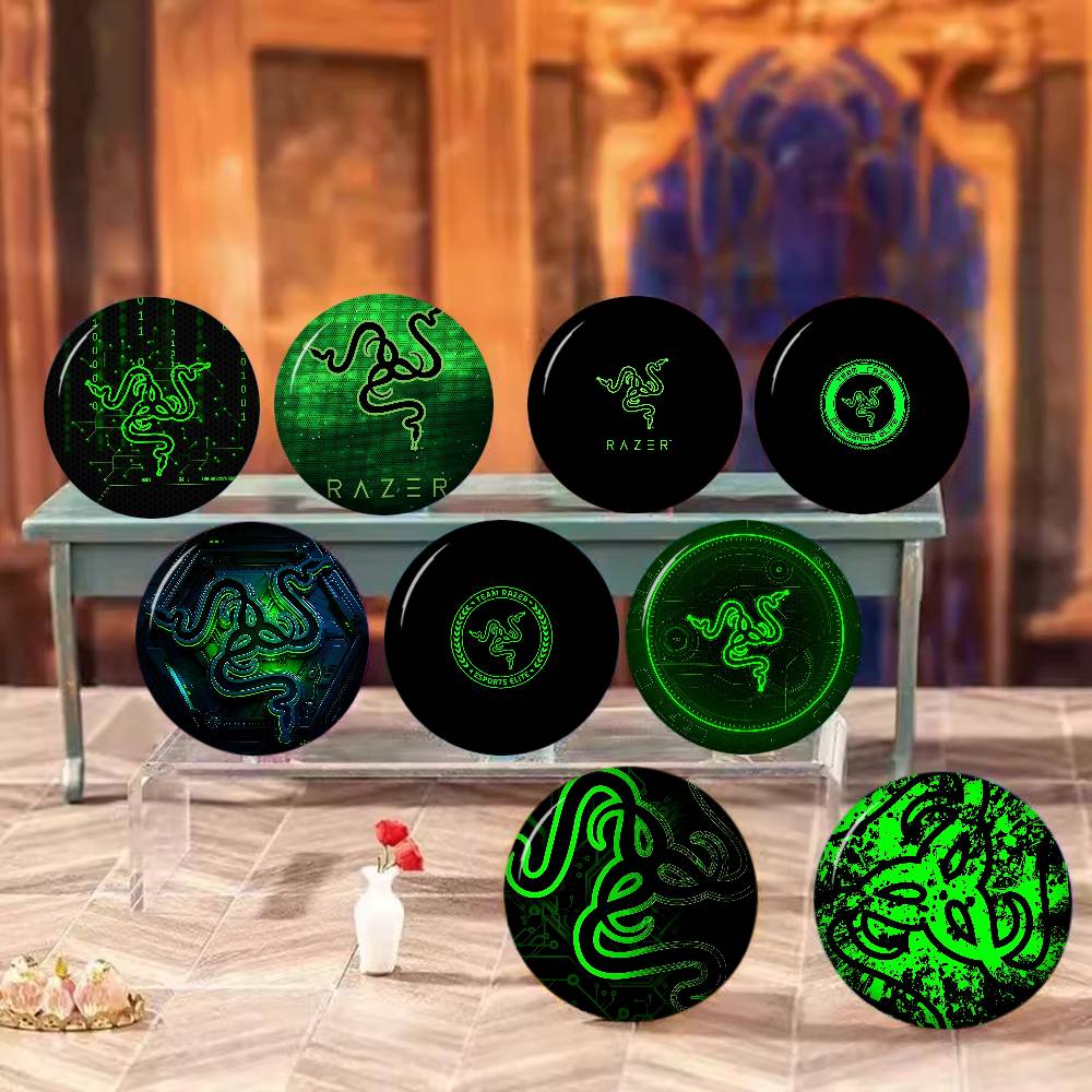 Gaming Accessories Brands - إكسسوارات ألعاب الفيديو من ماركة R-Razer،