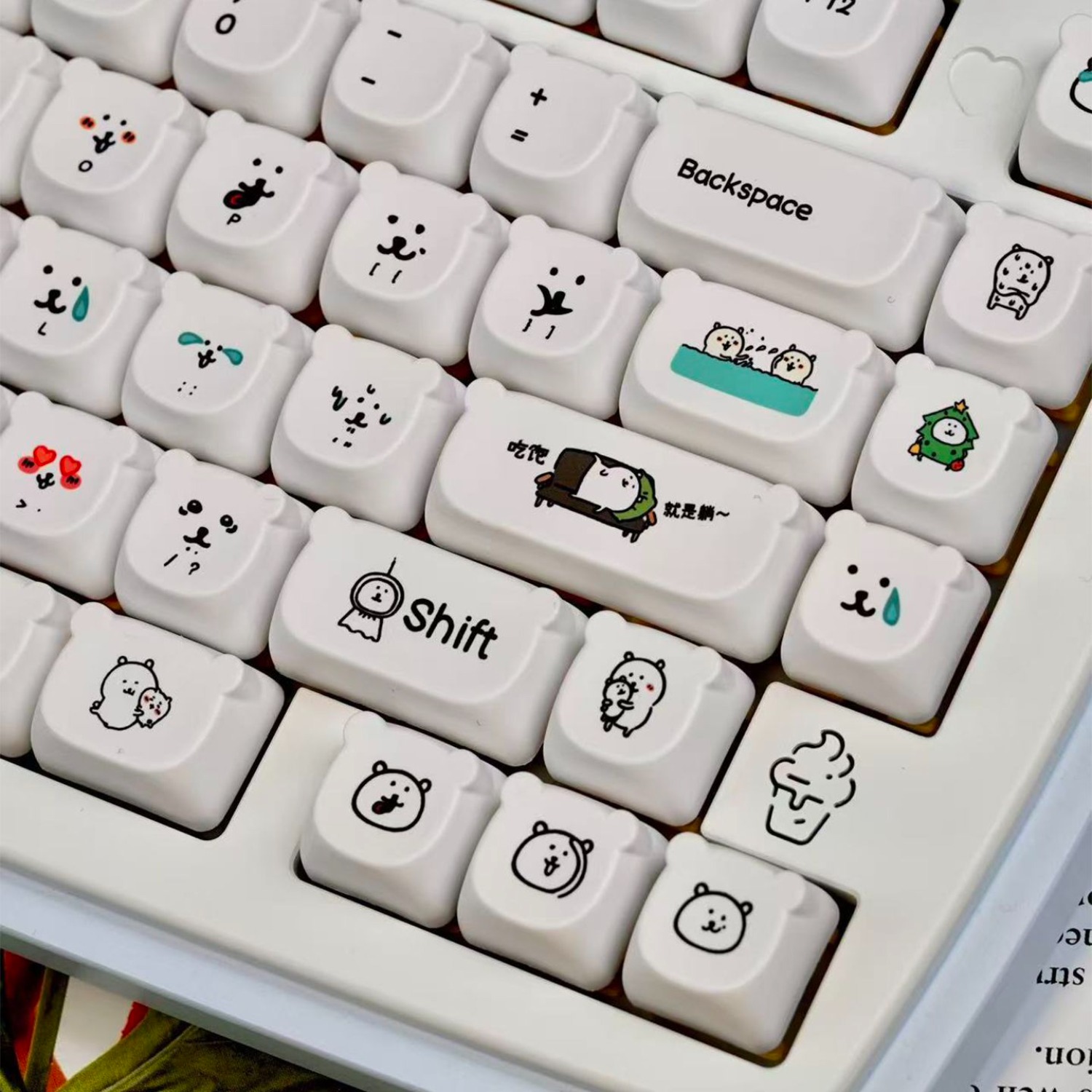 أغطية مفاتيح PBT بتصميم دب كرت - مراجعة Gaming Accessories Keyboards وسعره